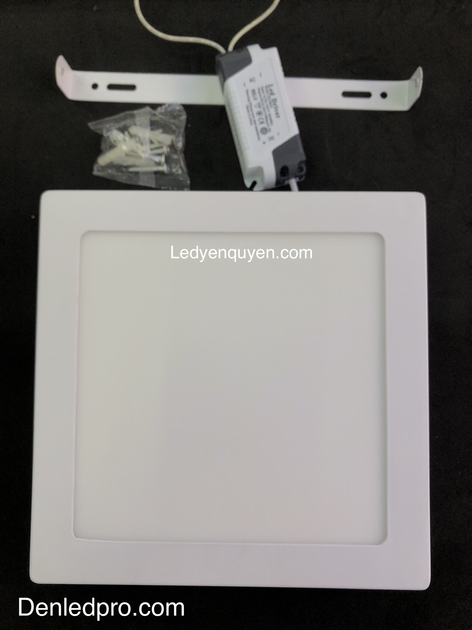 Đèn Nổi 15W Vuông 