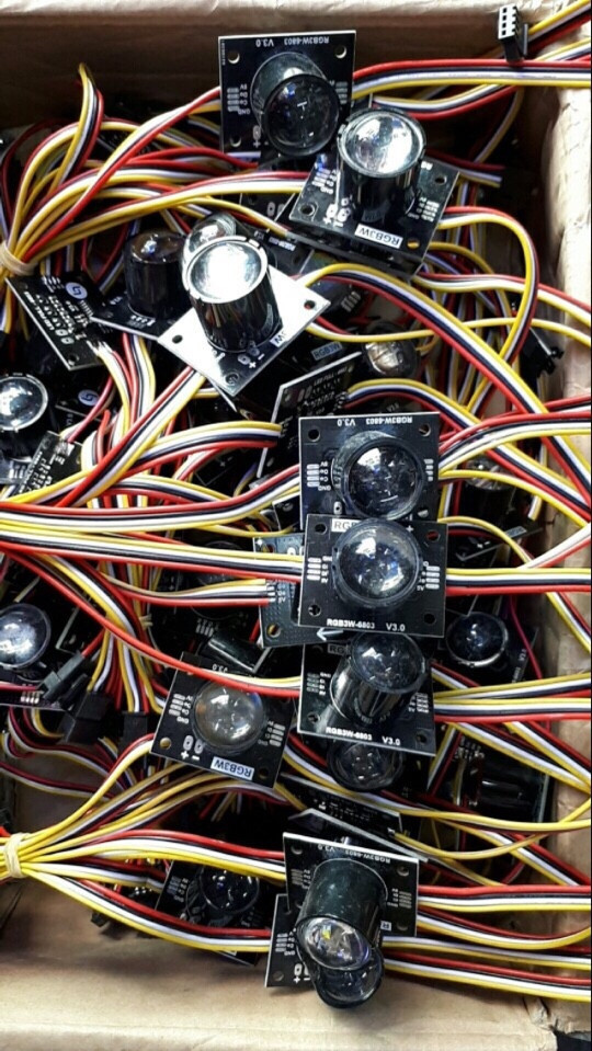 Led rọi IC 6803