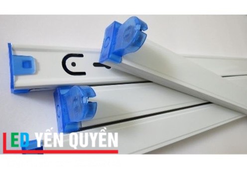 Máng đơn Ä‘èn tuýt 1m2 Máng đơn Ä‘èn tuýt 1m2